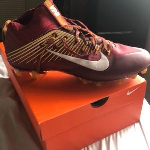 Football cleats